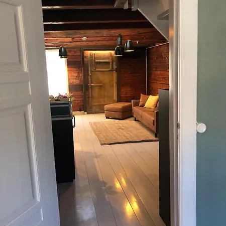 דירה Den Gule Krambua - Gamle - Main Street Old Town *