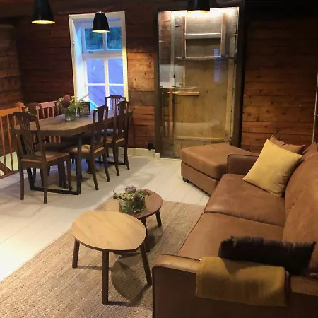 Den Gule Krambua - Gamle - Main Street Old Town דירה