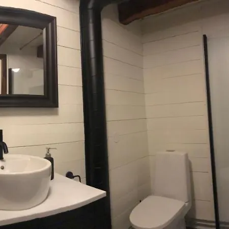 Den Gule Krambua - Gamle - Main Street Old Town * Lærdalsøyri