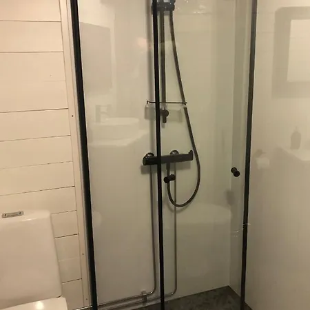 Den Gule Krambua - Gamle - Main Street Old Town דירה Lærdalsøyri